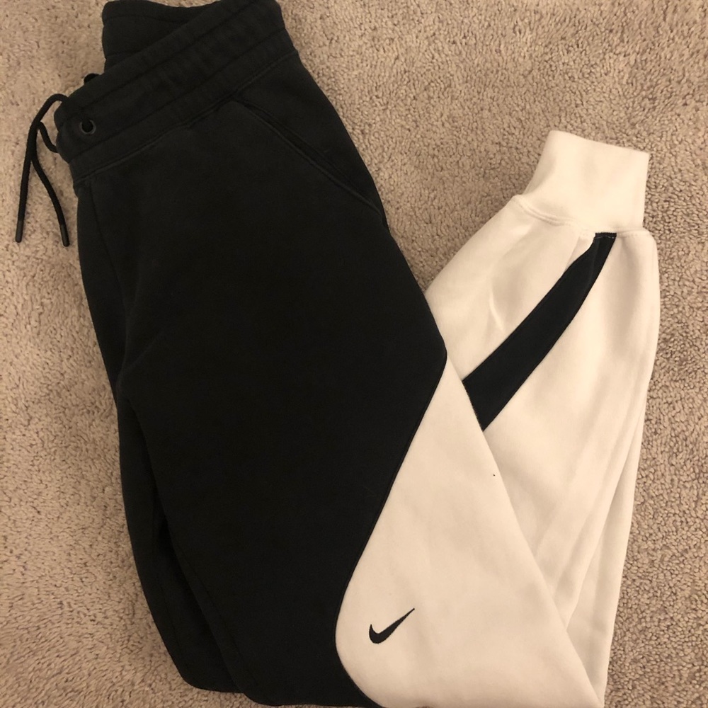 Nike sweatpants